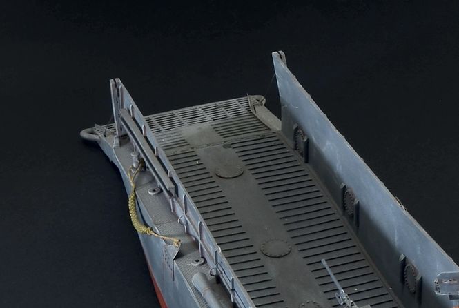 Hovedbilde Italeri 1:35 - LCM-3 Landing Craft with 3 figures ...