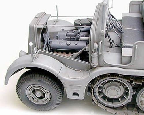 Tamiya 1:35 - German 18-Ton Heavy Half-Track FAMO (35239)