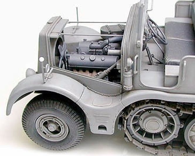 Hovedbilde Tamiya 1:35 - German 18-Ton Heavy Half-Track FAMO ...