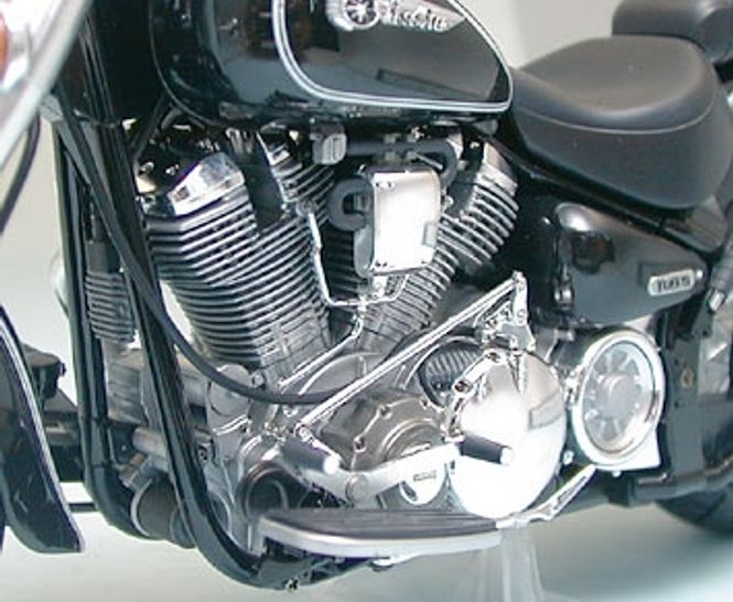 Hovedbilde Tamiya 1:12 - Yamaha XV1600 Roadstar (14080)