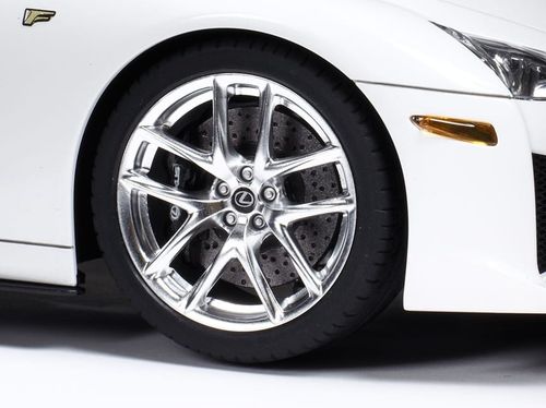 Tamiya 1:24 - Sports Car Lexus LFA (24319)