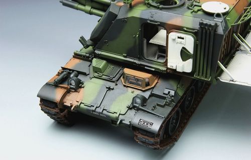Meng Model 1:35 - French AUF1 155mm Self-propelled Howitzer (TS-004)