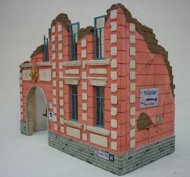 Main Image RT-Diorama 35223 Bombed out Houses (1:35)