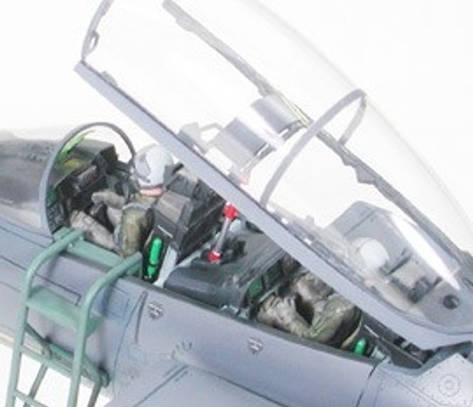 Main Image Tamiya 1:32 - Boeing F-15E Strike Eagle w/Bunker ...