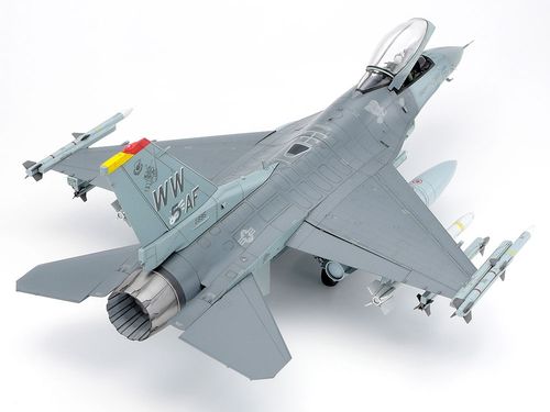 Tamiya 1:48 - Lockheed Martin F-16CJ Block 50 Fighting Falcon (61098)