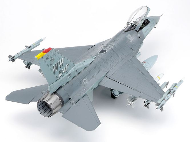 Main Image Tamiya 1:48 - Lockheed Martin F-16CJ Block 50 ...