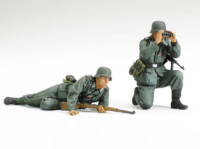 Hovedbilde Tamiya 1:35 - 35357 German Assault Pioneer Team & ...