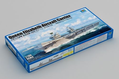 Trumpeter 1:700 - HMS Queen Elizabeth Aircraft Carrier (06751)