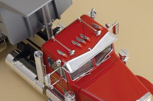 Italeri 1:24 - Freightliner Heavy Dumper Truck (3783)