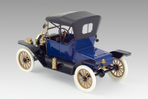 ICM 1:24 - Model T 1913 Roadster, American Passenger Car (24001)