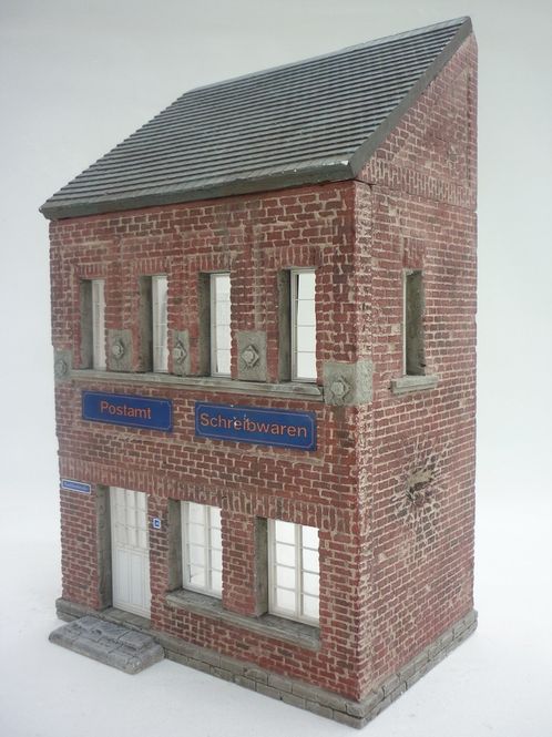 Main Image RT-Diorama 35177 Western European House (1:35)