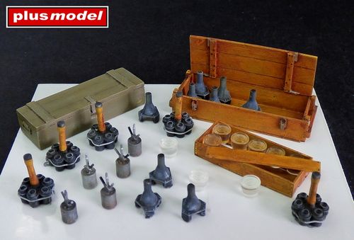 Plus Model 1:35 - German grenades and mines 274 