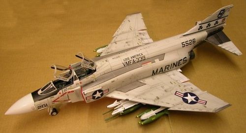 Tamiya 1:32 - 60308 McDonnell Douglas F-4J Phantom II Marines