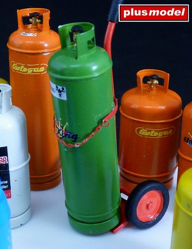 Plus Model 1:35 - Gas bottles-big 520 