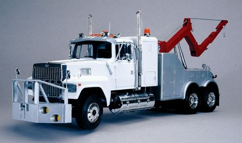 Italeri 1:24 - U.S Wrecker Truck